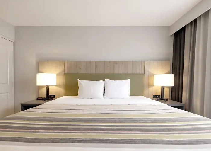 Country & By Radisson, Tinley Park, Il Hotel