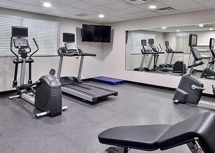 Hotel Country & By Radisson, Tinley Park, Il Tinley Park