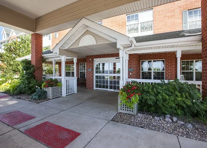 Hotel Country & By Radisson, Tinley Park, Il